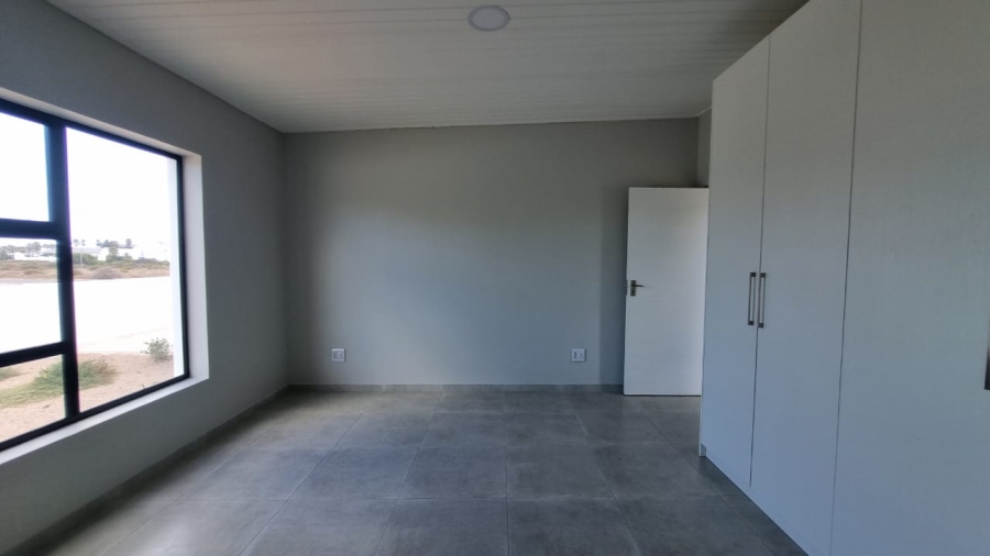 3 Bedroom Property for Sale in Brittania Beach Estate Western Cape